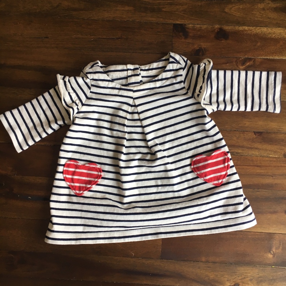 Baby Gap heart pocket top/dress